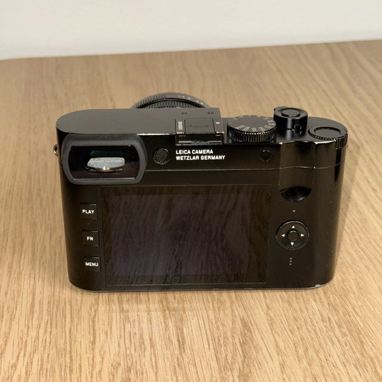 Leica Q2 47.3MP  - Box, Accessories, Complete Set! - US Seller