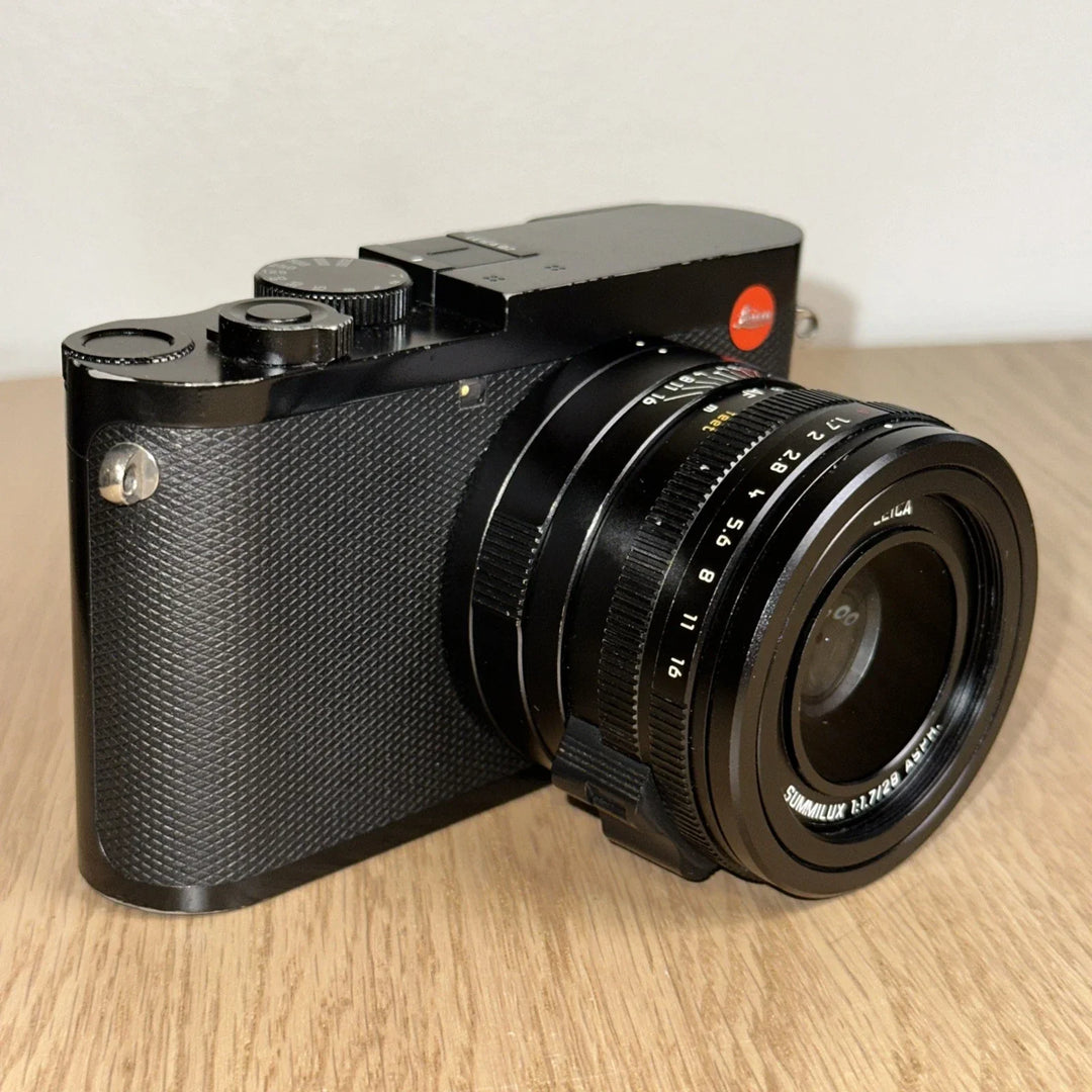 Leica Q2 47.3MP  - Box, Accessories, Complete Set! - US Seller